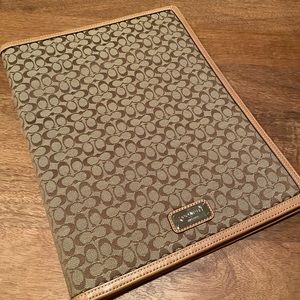 Coach signature portfolio